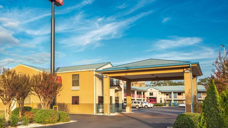 Econo Lodge Exterior