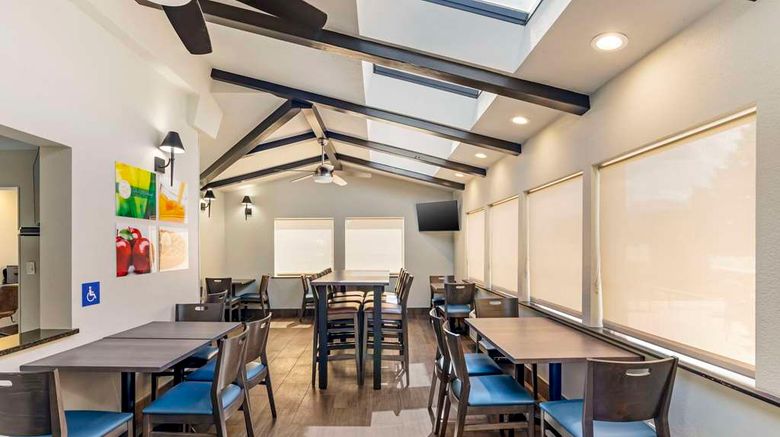 <b>Quality Inn of Red Lodge Restaurant</b>. Images powered by <a href="https://iceportal.shijigroup.com/" title="IcePortal" target="_blank">IcePortal</a>.