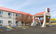 Econo Lodge Livingston Gateway