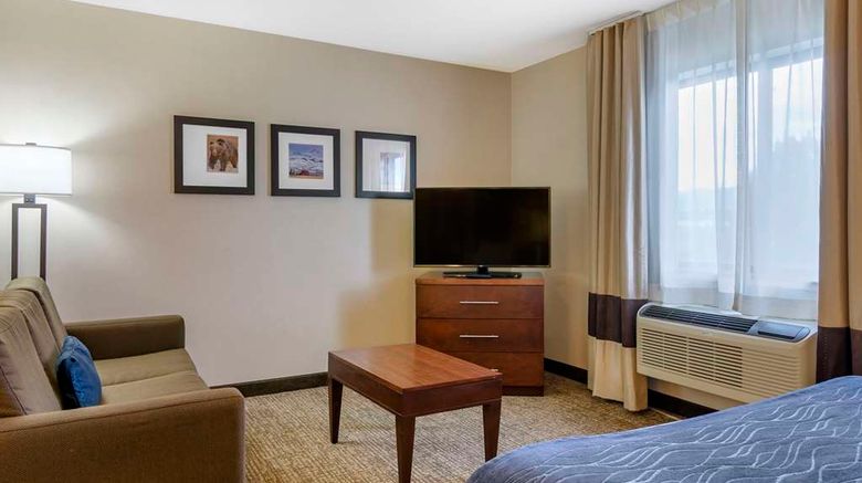 <b>Comfort Inn Room</b>. Images powered by <a href="https://iceportal.shijigroup.com/" title="IcePortal" target="_blank">IcePortal</a>.