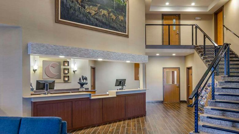 <b>Comfort Inn Lobby</b>. Images powered by <a href="https://iceportal.shijigroup.com/" title="IcePortal" target="_blank">IcePortal</a>.