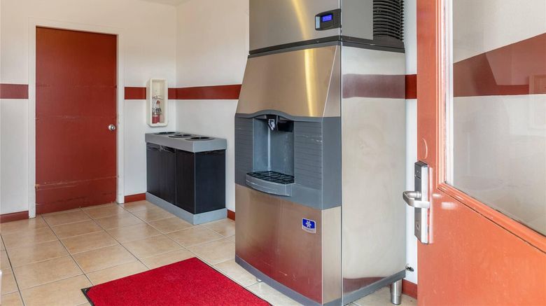 <b>Econo Lodge Miles City Other</b>. Images powered by <a href="https://iceportal.shijigroup.com/" title="IcePortal" target="_blank">IcePortal</a>.