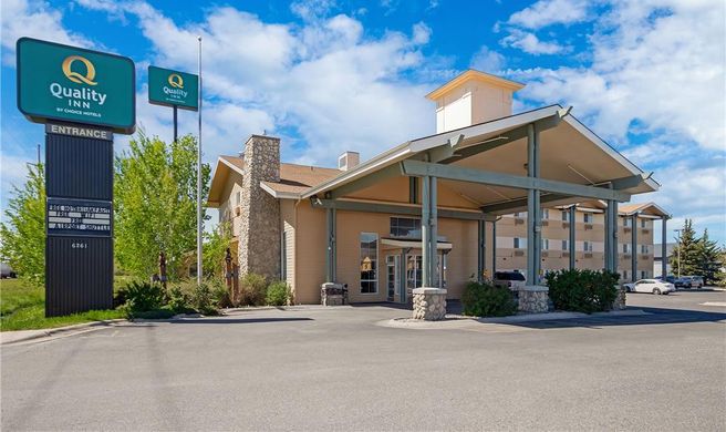 Quality Inn Exterior