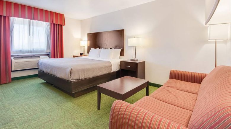 <b>Quality Inn Suite</b>. Images powered by <a href="https://iceportal.shijigroup.com/" title="IcePortal" target="_blank">IcePortal</a>.