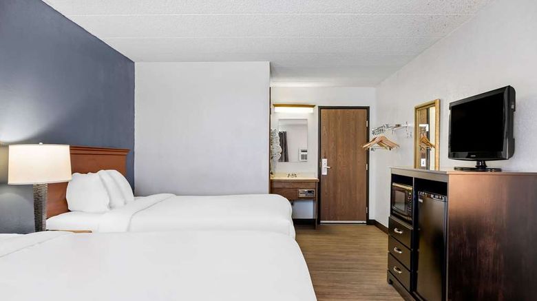 <b>Econo Lodge Billings Room</b>. Images powered by <a href="https://iceportal.shijigroup.com/" title="IcePortal" target="_blank">IcePortal</a>.