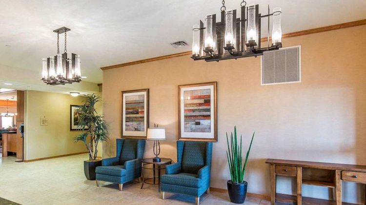 MainStay Suites Sidney Lobby