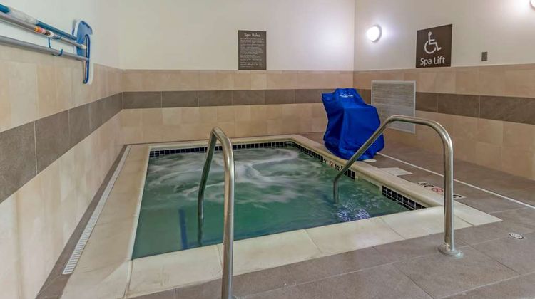 Comfort Suites Billings Pool