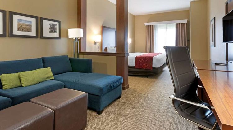 Comfort Suites Billings Suite