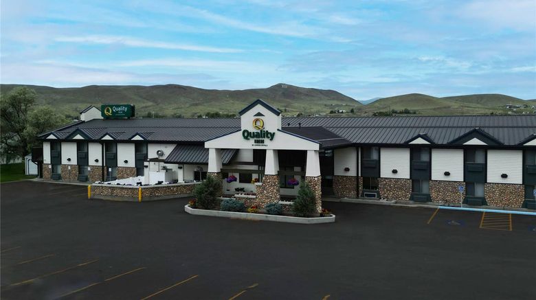 <b>Quality Inn Exterior</b>. Images powered by <a href="https://iceportal.shijigroup.com/" title="IcePortal" target="_blank">IcePortal</a>.