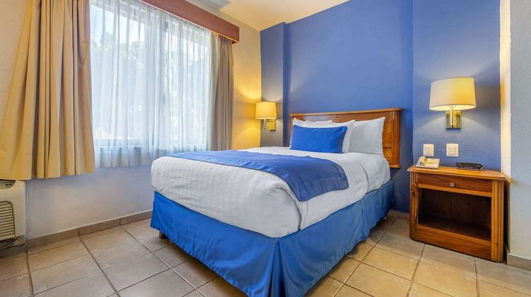 Comfort Inn Tampico Room