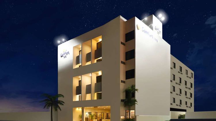 Comfort Inn Tampico Exterior