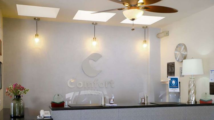 Comfort Inn Tampico Lobby