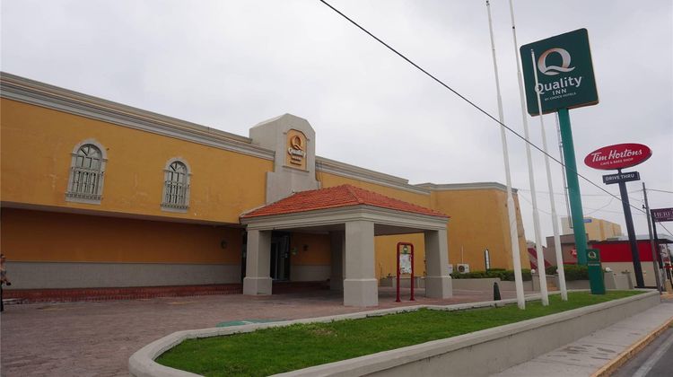 Quality Inn Exterior