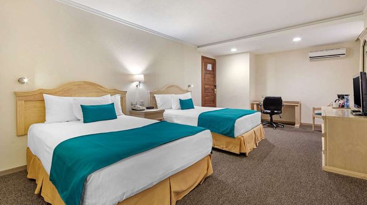 Quality Inn Aguascalientes Room