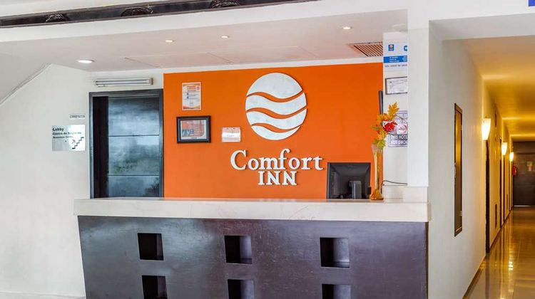 Comfort Inn Cancun Aeropuerto Lobby