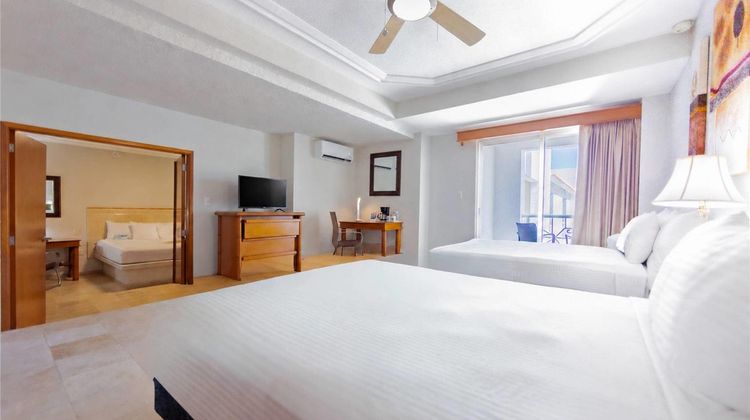 Quality Inn Mazatlan Suite