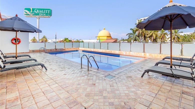 <b>Quality Inn Mazatlan Pool</b>. Images powered by <a href="https://iceportal.shijigroup.com/" title="IcePortal" target="_blank">IcePortal</a>.