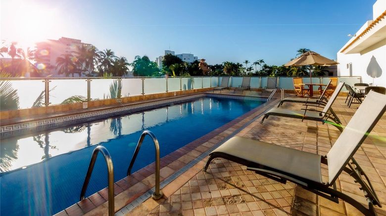 <b>Quality Inn Mazatlan Pool</b>. Images powered by <a href="https://iceportal.shijigroup.com/" title="IcePortal" target="_blank">IcePortal</a>.