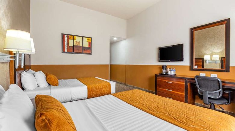 <b>Comfort Inn Room</b>. Images powered by <a href="https://iceportal.shijigroup.com/" title="IcePortal" target="_blank">IcePortal</a>.
