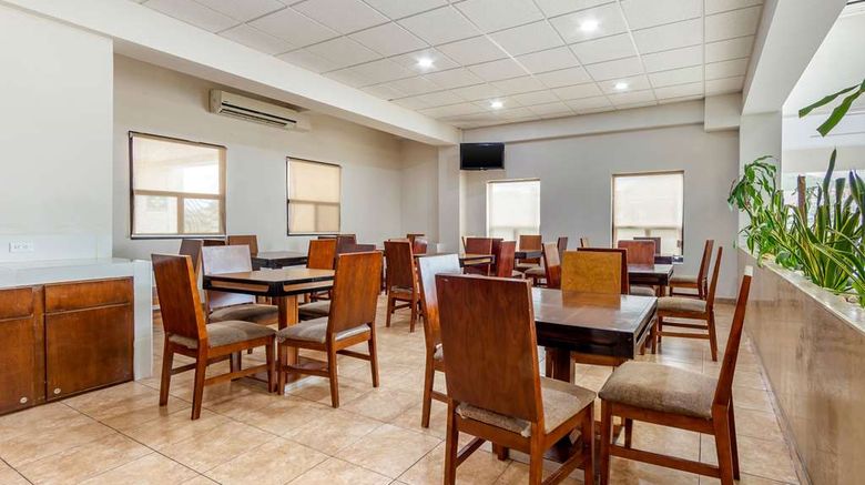 <b>Comfort Inn Restaurant</b>. Images powered by <a href="https://iceportal.shijigroup.com/" title="IcePortal" target="_blank">IcePortal</a>.