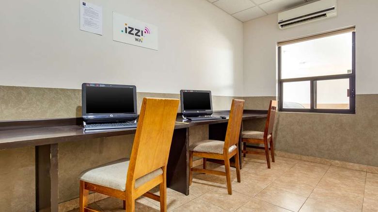 <b>Comfort Inn Other</b>. Images powered by <a href="https://iceportal.shijigroup.com/" title="IcePortal" target="_blank">IcePortal</a>.