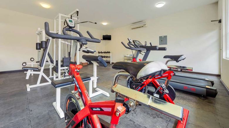 <b>Comfort Inn Monterrey Norte Health</b>. Images powered by <a href="https://iceportal.shijigroup.com/" title="IcePortal" target="_blank">IcePortal</a>.