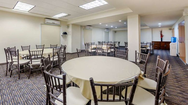 <b>Sleep Inn Monclova Meeting</b>. Images powered by <a href="https://iceportal.shijigroup.com/" title="IcePortal" target="_blank">IcePortal</a>.