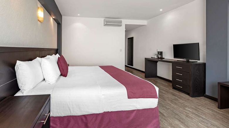 <b>Comfort Inn Morelia Room</b>. Images powered by <a href="https://iceportal.shijigroup.com/" title="IcePortal" target="_blank">IcePortal</a>.