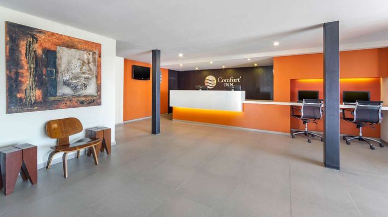 <b>Comfort Inn San Luis Potosi Lobby</b>. Images powered by <a href="https://iceportal.shijigroup.com/" title="IcePortal" target="_blank">IcePortal</a>.