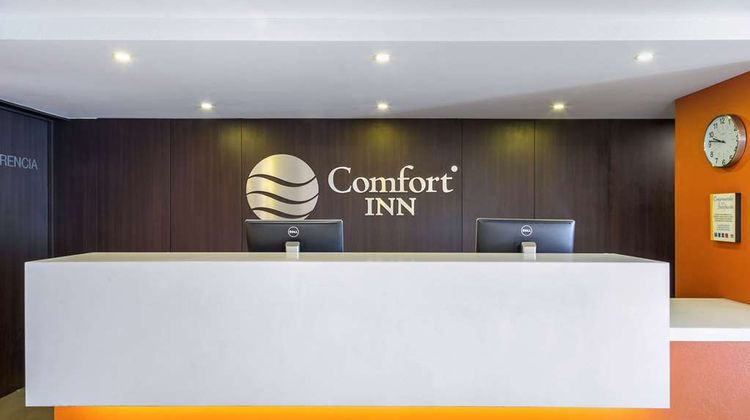 Comfort Inn San Luis Potosi Lobby