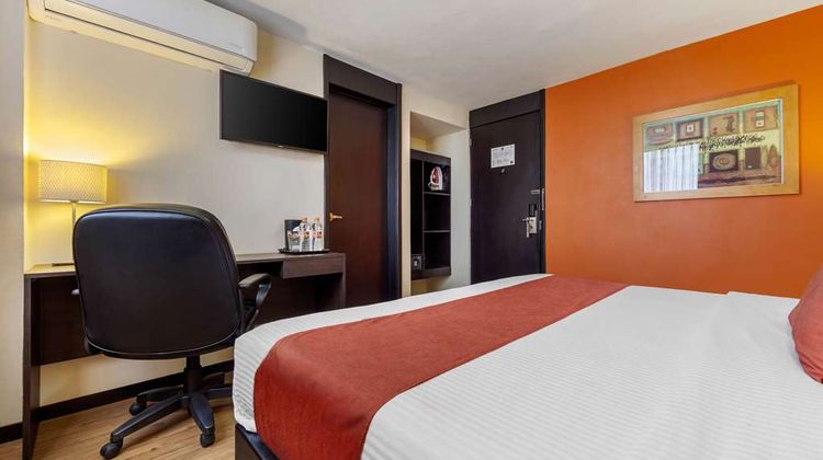Comfort Inn San Luis Potosi Room