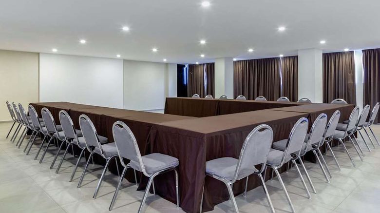 <b>Comfort Inn San Luis Potosi Meeting</b>. Images powered by <a href="https://iceportal.shijigroup.com/" title="IcePortal" target="_blank">IcePortal</a>.