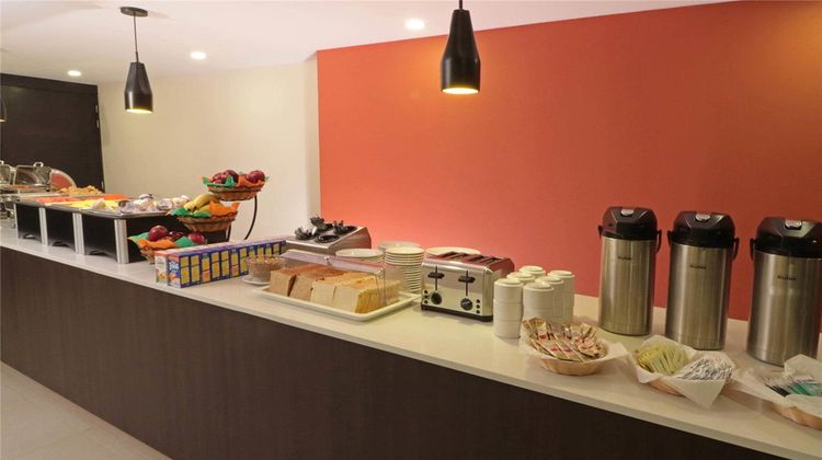Comfort Inn San Luis Potosi Restaurant