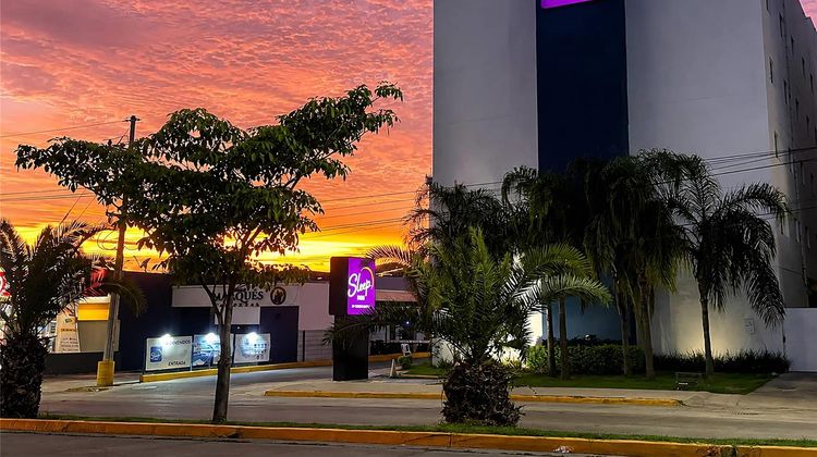 Sleep Inn Mazatlan Exterior