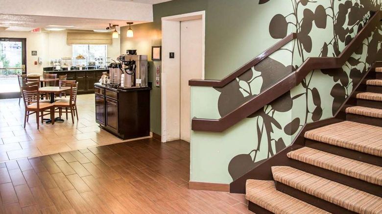 <b>Sleep Inn University Place Lobby</b>. Images powered by <a href="https://iceportal.shijigroup.com/" title="IcePortal" target="_blank">IcePortal</a>.