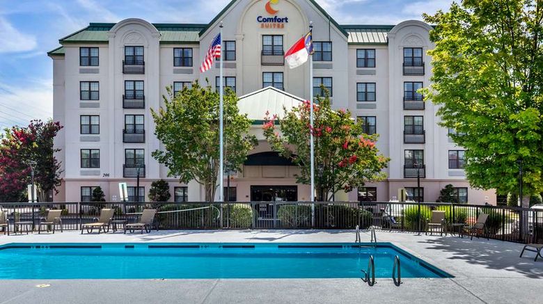 <b>Comfort Suites Hanes Mall Exterior</b>. Images powered by <a href="https://iceportal.shijigroup.com/" title="IcePortal" target="_blank">IcePortal</a>.