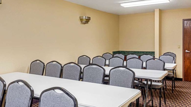 <b>Quality Inn near High Point University Meeting</b>. Images powered by <a href="https://iceportal.shijigroup.com/" title="IcePortal" target="_blank">IcePortal</a>.