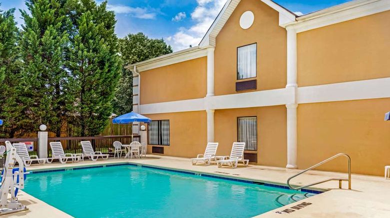 <b>Quality Inn near High Point University Pool</b>. Images powered by <a href="https://iceportal.shijigroup.com/" title="IcePortal" target="_blank">IcePortal</a>.