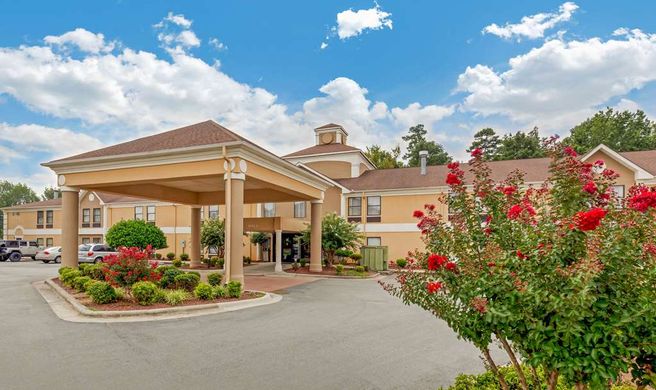 Quality Inn near High Point University Exterior