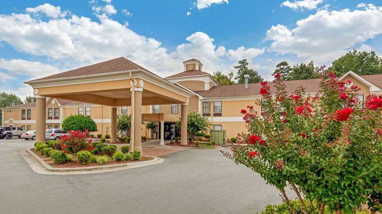 Quality Inn near High Point University Exterior. Images powered by <a href="https://iceportal.shijigroup.com" target="_blank" rel="noopener">Ice Portal</a>.