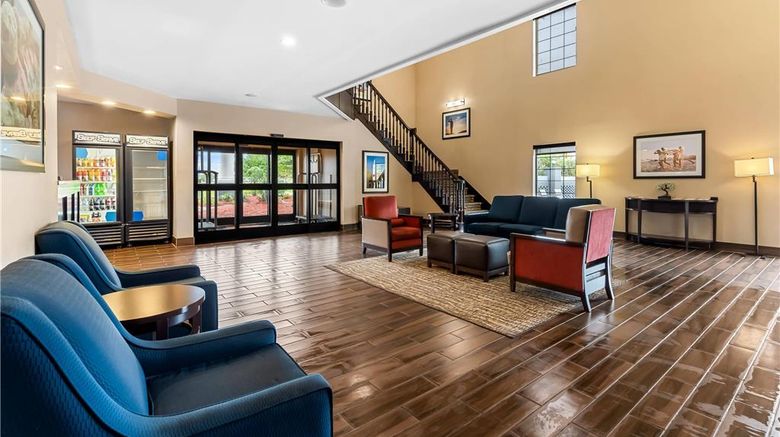 <b>Comfort Suites near Camp Lejeune Lobby</b>. Images powered by <a href="https://iceportal.shijigroup.com/" title="IcePortal" target="_blank">IcePortal</a>.