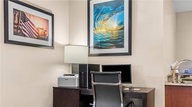Comfort Suites near Camp Lejeune Other