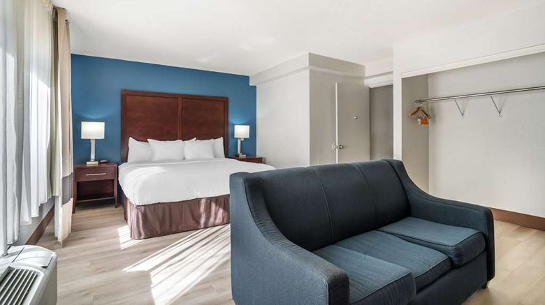 <b>Comfort Inn Executive Park Suite</b>. Images powered by <a href="https://iceportal.shijigroup.com/" title="IcePortal" target="_blank">IcePortal</a>.