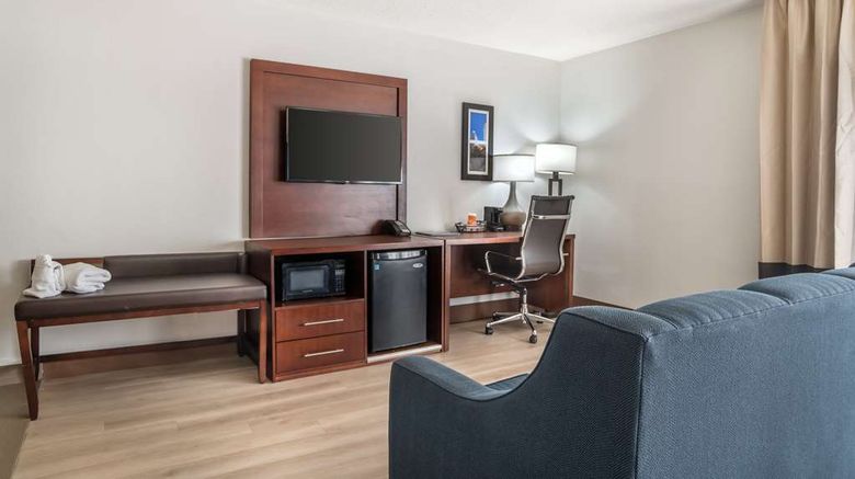 <b>Comfort Inn Executive Park Suite</b>. Images powered by <a href="https://iceportal.shijigroup.com/" title="IcePortal" target="_blank">IcePortal</a>.