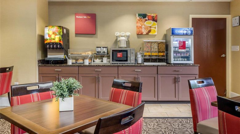 <b>Comfort Suites Restaurant</b>. Images powered by <a href="https://iceportal.shijigroup.com/" title="IcePortal" target="_blank">IcePortal</a>.