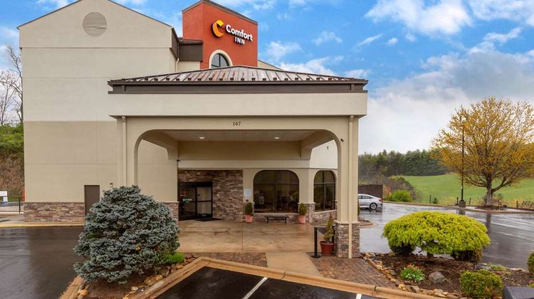 Comfort Inn North of Asheville Exterior