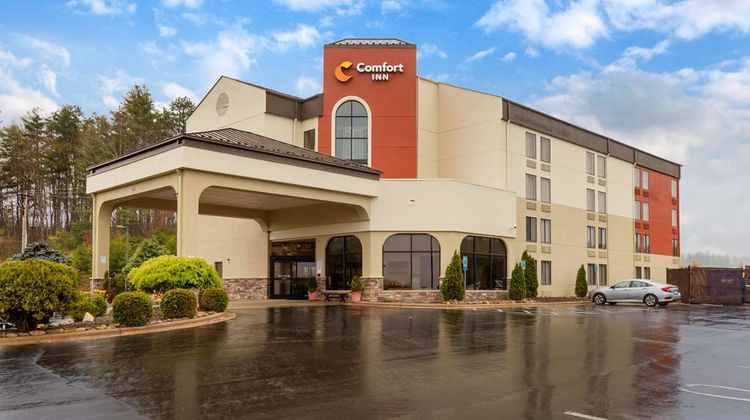 Comfort Inn North of Asheville Exterior