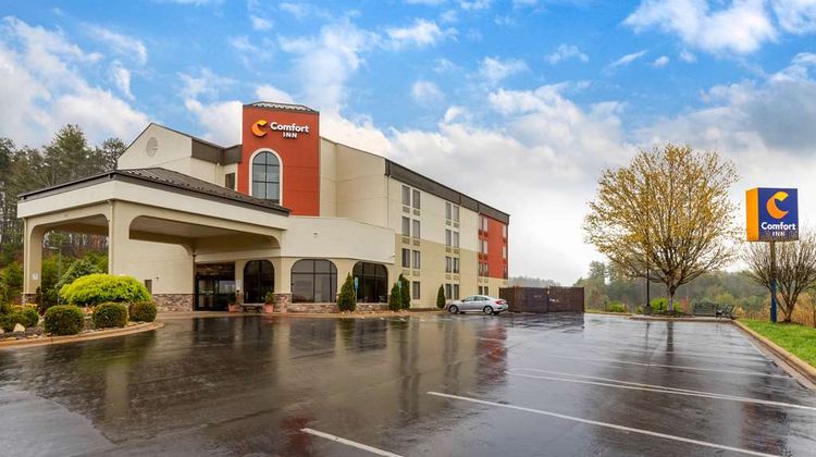 Comfort Inn North of Asheville Exterior