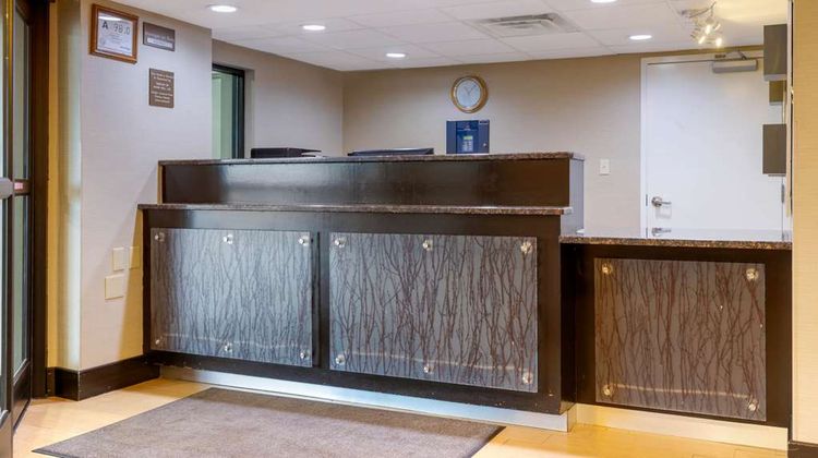 Comfort Inn North of Asheville Lobby