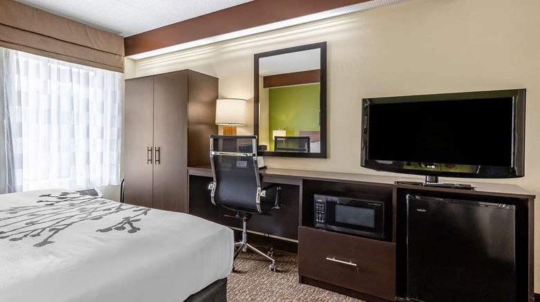 <b>Sleep Inn Matthews Room</b>. Images powered by <a href="https://iceportal.shijigroup.com/" title="IcePortal" target="_blank">IcePortal</a>.